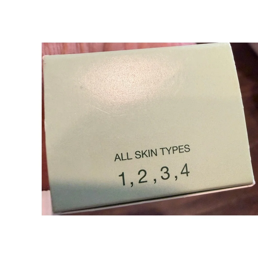 Clinique Even Better Dark Spot Correcting Hand Cream SPF 15 1oz 30ml All Skin